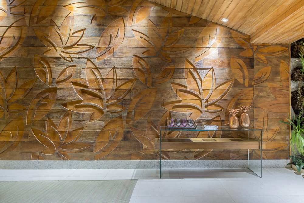 painel em madeira de demolição