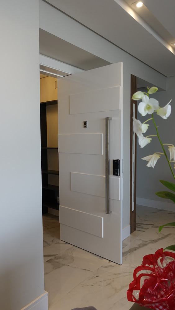 linda porta pivotante