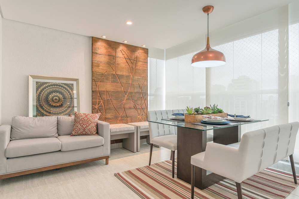 sala com painel decorativo