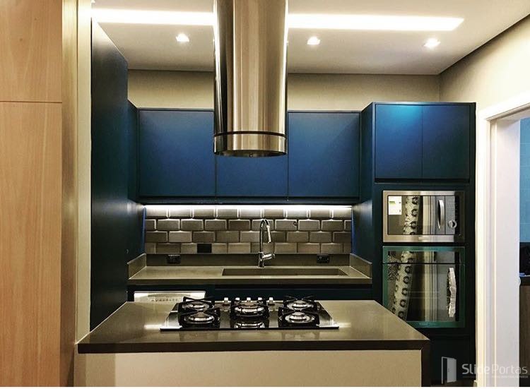 porta de correr em cozinha